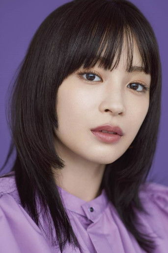Suzu Hirose actor portrait — Japan cinema